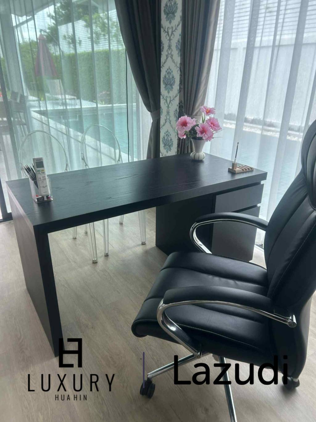 Pet Friendly Luxury 3-Bedroom Pool Villa