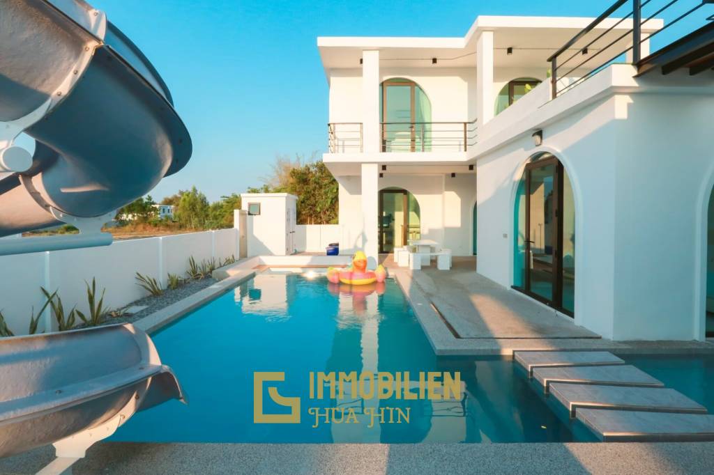 286 qm 4 Bett Haus Für Miete