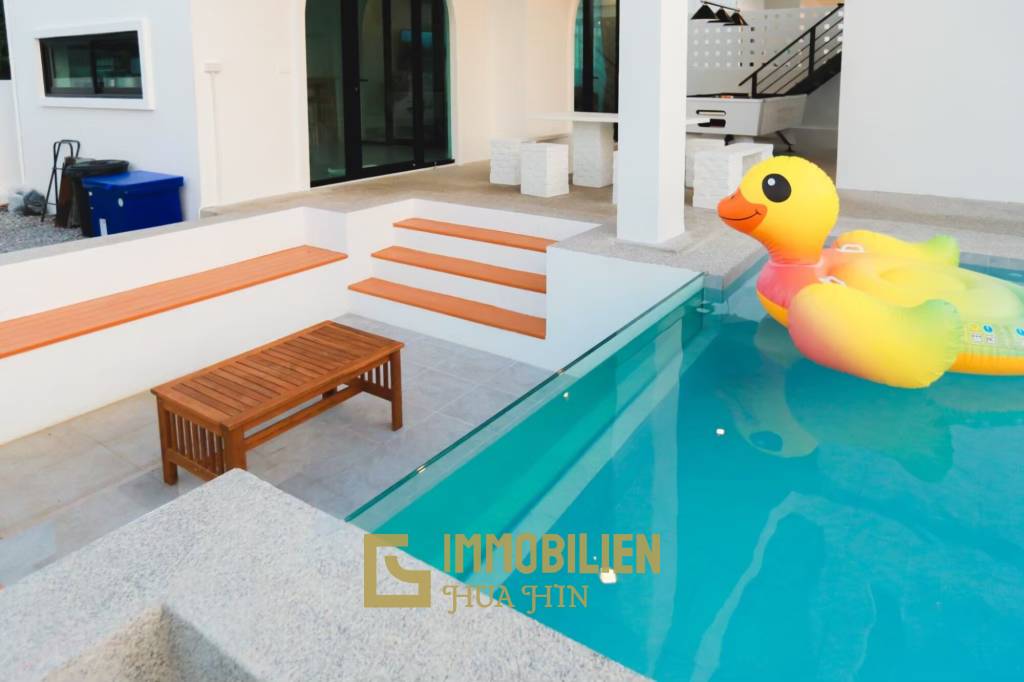 286 qm 4 Bett Haus Für Miete