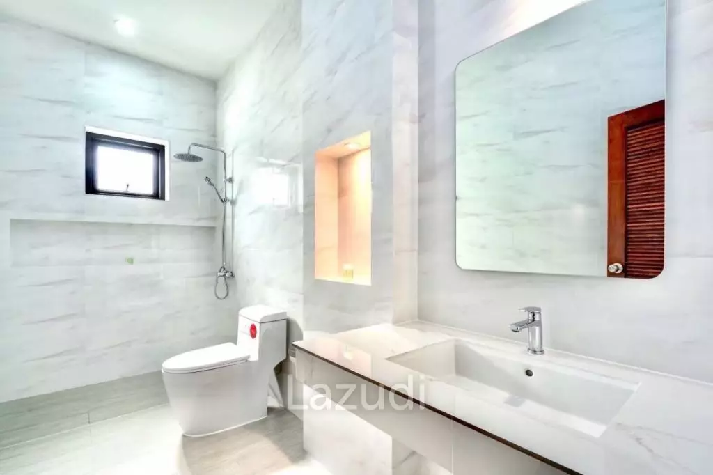 Modern 4-Bedroom Pool Villa in Pak Nam Pran