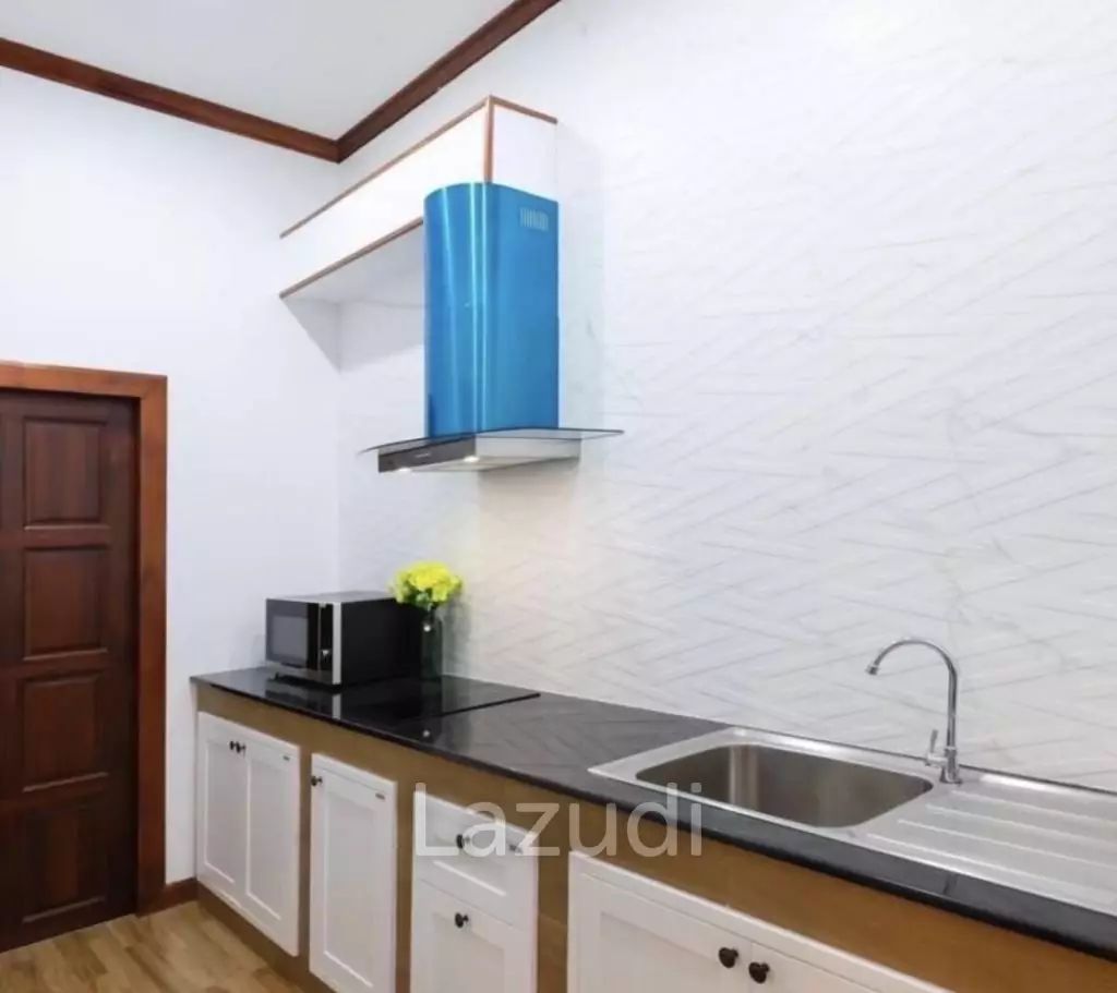 Modern 4-Bedroom Pool Villa in Pak Nam Pran