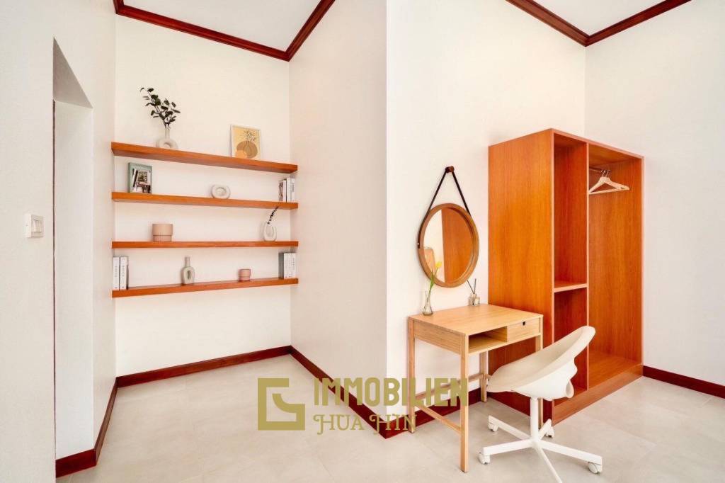 บ้านเดี่ยวสไตล์โมเดิร์นพร้อมสระว่ายน้ำ ปากน้ำปราณ