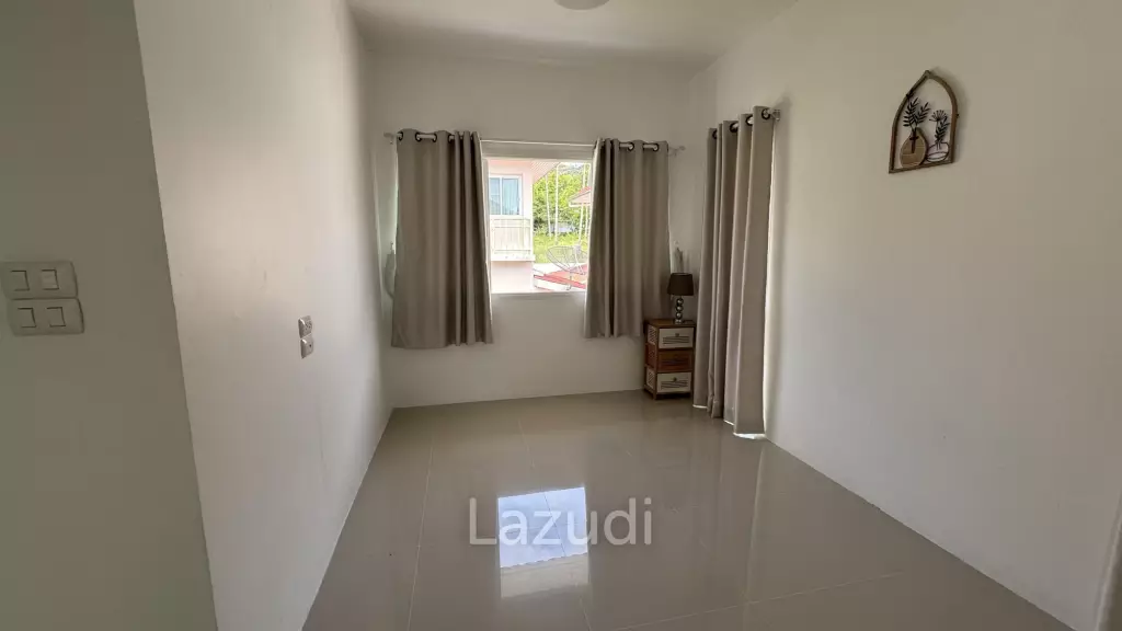 Stunning 3-Bedroom, 3-Bathroom Villa in Taling Ngam