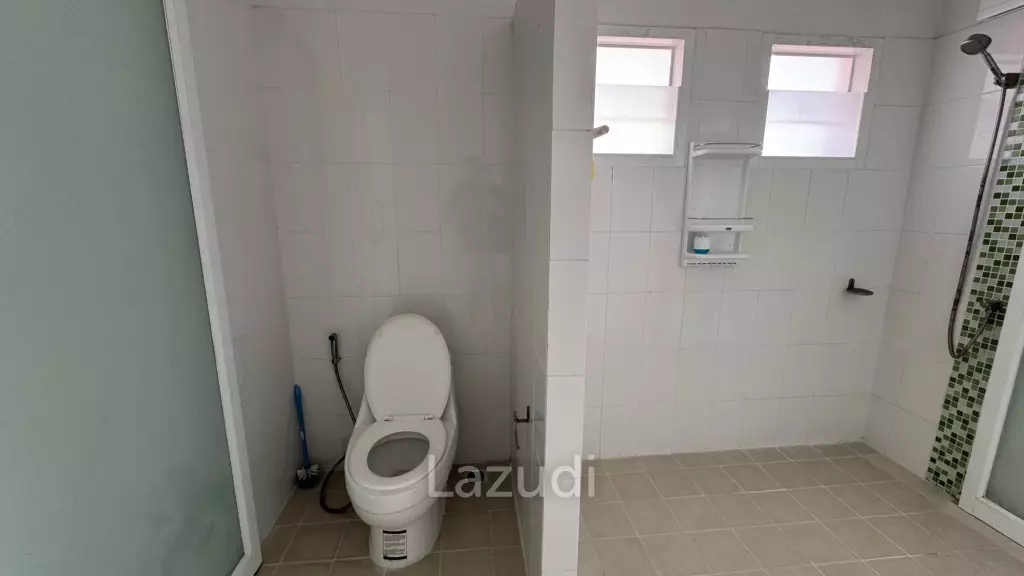 Stunning 3-Bedroom, 3-Bathroom Villa in Taling Ngam