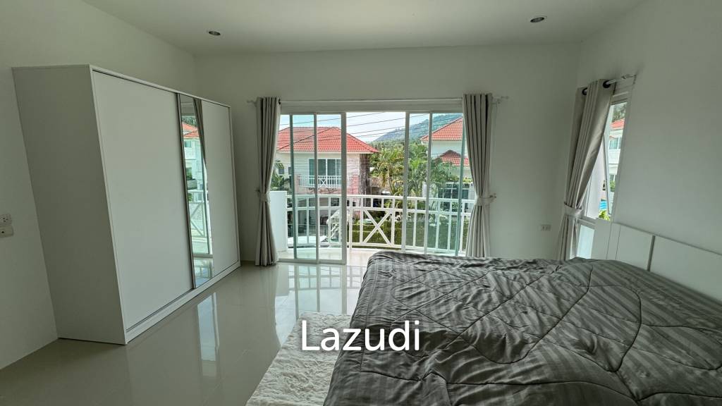 Stunning 3-Bedroom, 3-Bathroom Villa in Taling Ngam