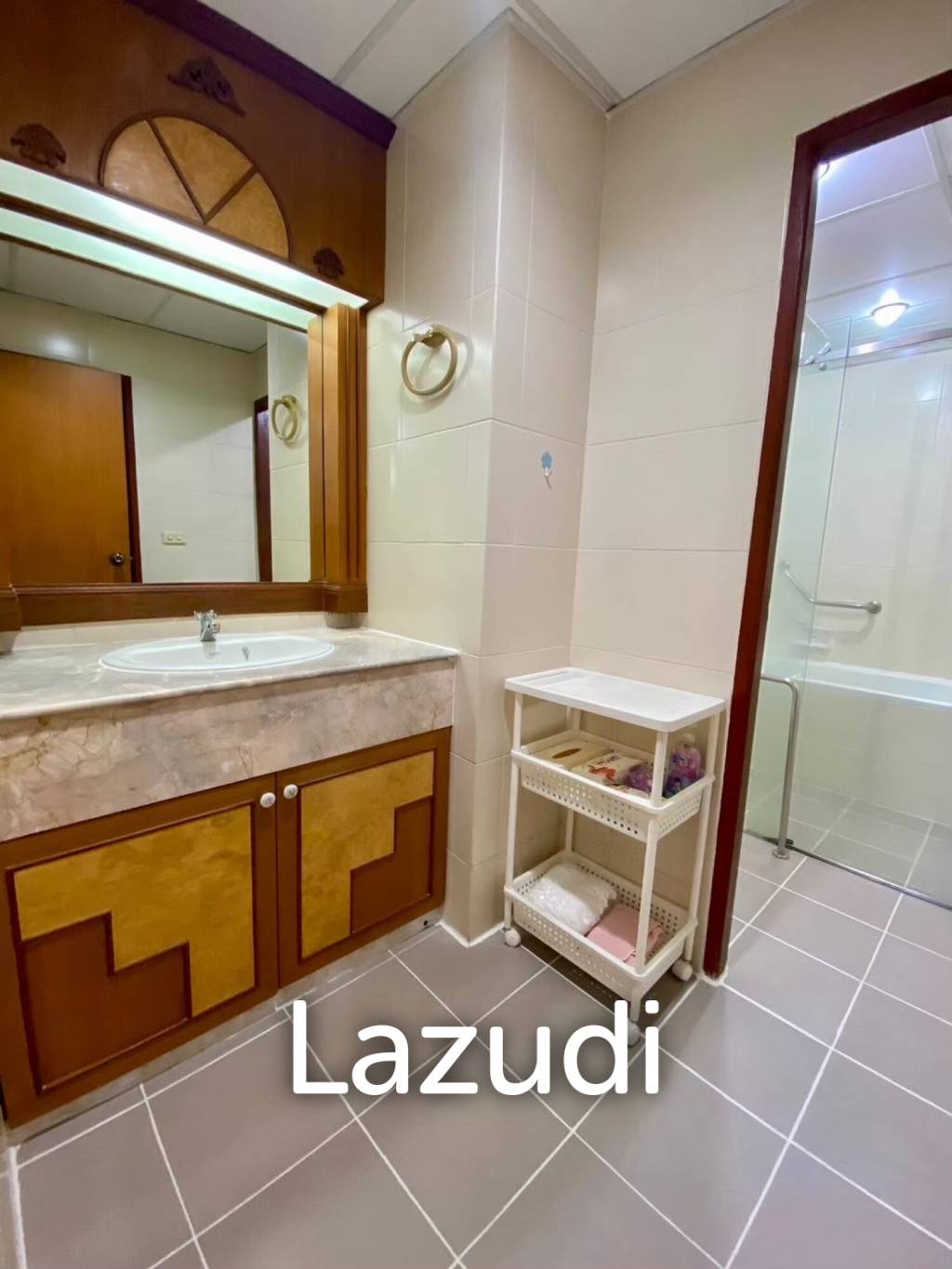 1 Bedroom 1 Bathroom 67 Sq.m Aree Place Sukhumvit 26