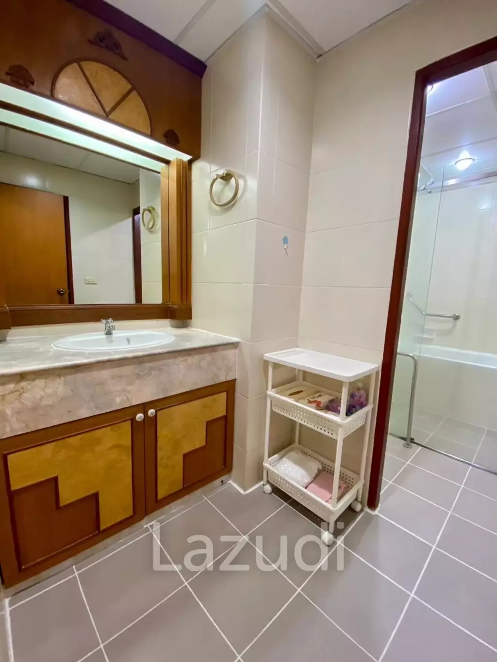 1 Bedroom 1 Bathroom 67 Sq.m Aree Place Sukhumvit 26