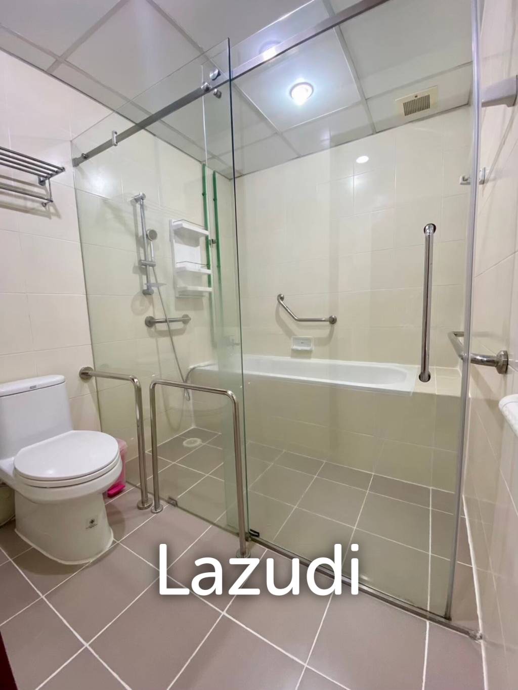 1 Bedroom 1 Bathroom 67 Sq.m Aree Place Sukhumvit 26