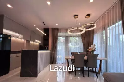 3 Bedroom 3 Bathroom 200 Sq.m Bangkok Boulevard Srinakarin-Bangna