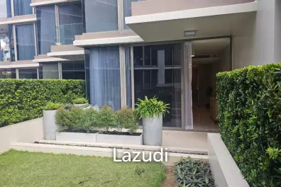 Condo with private garden, jacuzzi and more!