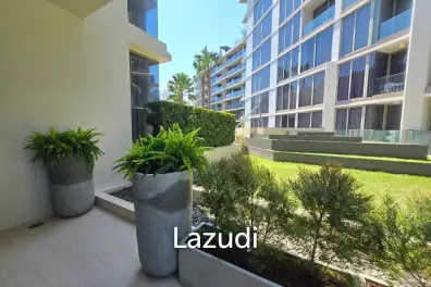 Condo with private garden, jacuzzi and more!