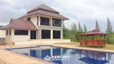 Great Design 2 storey pol villa with 2 guest villas