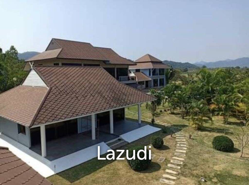 Great Design 2 storey pol villa with 2 guest villas