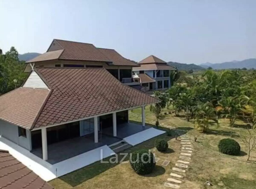 Great Design 2 storey pol villa with 2 guest villas