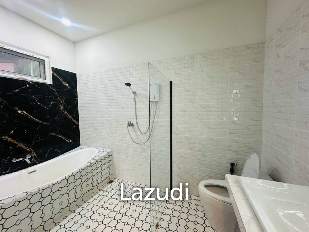 LEASEHOLD 20 YEARS  Contemporary 3Bedroom Villa with Private Pool