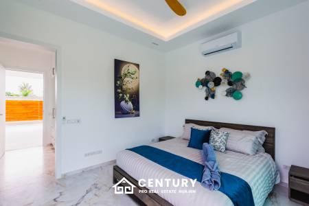 723 ตร.ม 3 เตียง 3 อาบน้ำ วิลล่า For ขาย