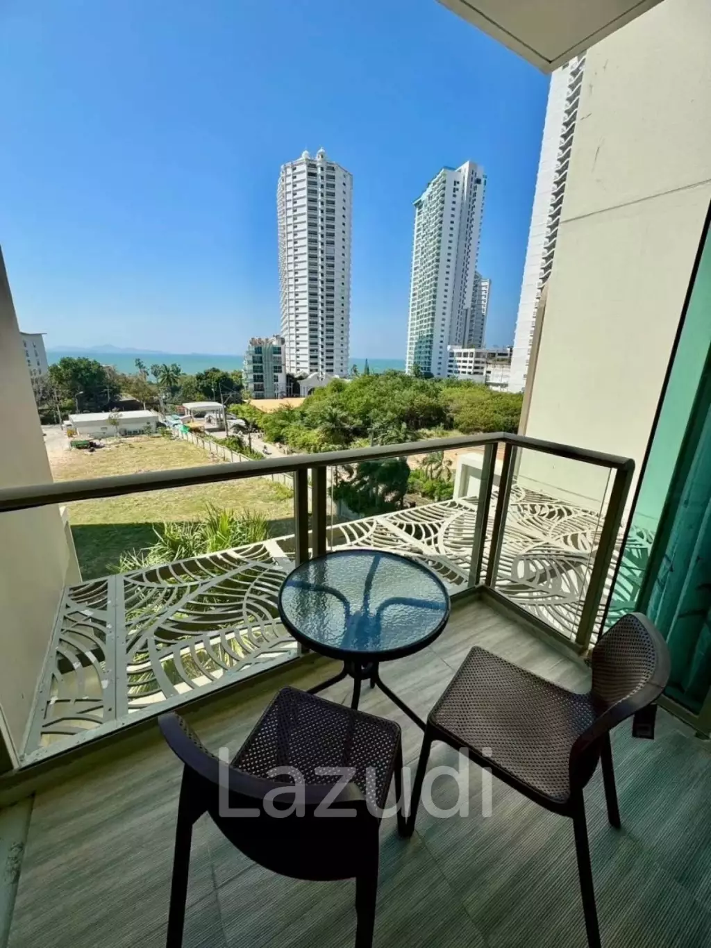1 Bed 1 Bath 35 SQ.M. The Riviera Wongamat Beach