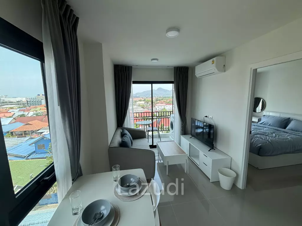 MIRA MONTE : Top Floor 1-Bedroom | Mountain Views | Prime Location