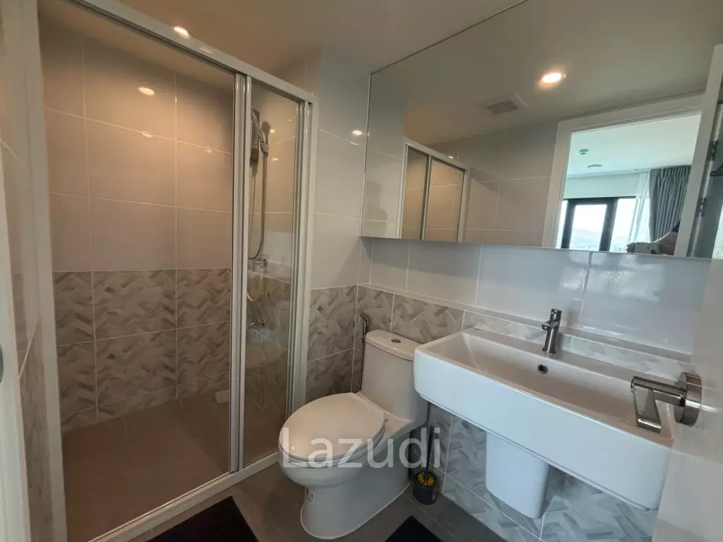 MIRA MONTE : Top Floor 1-Bedroom | Mountain Views | Prime Location