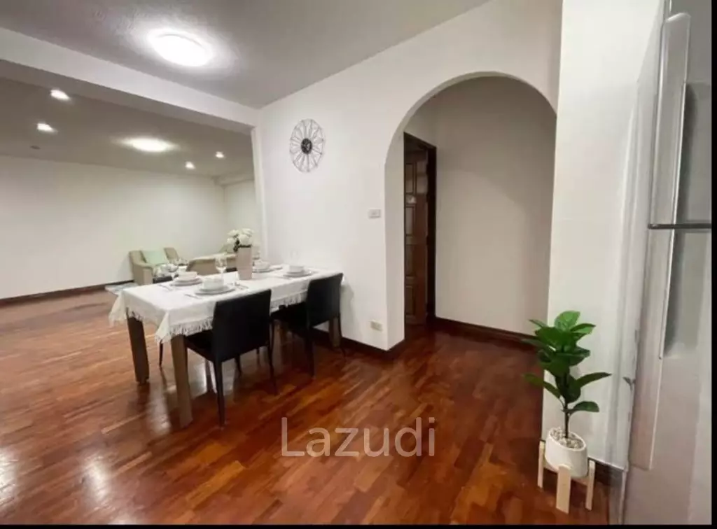 2 Bedroom 2 Bathroom 180 SQ.M P.R. Home II