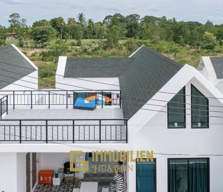 Club 112 Villa mit 3 Schlafzimmern in Thap Tai Hua Hin