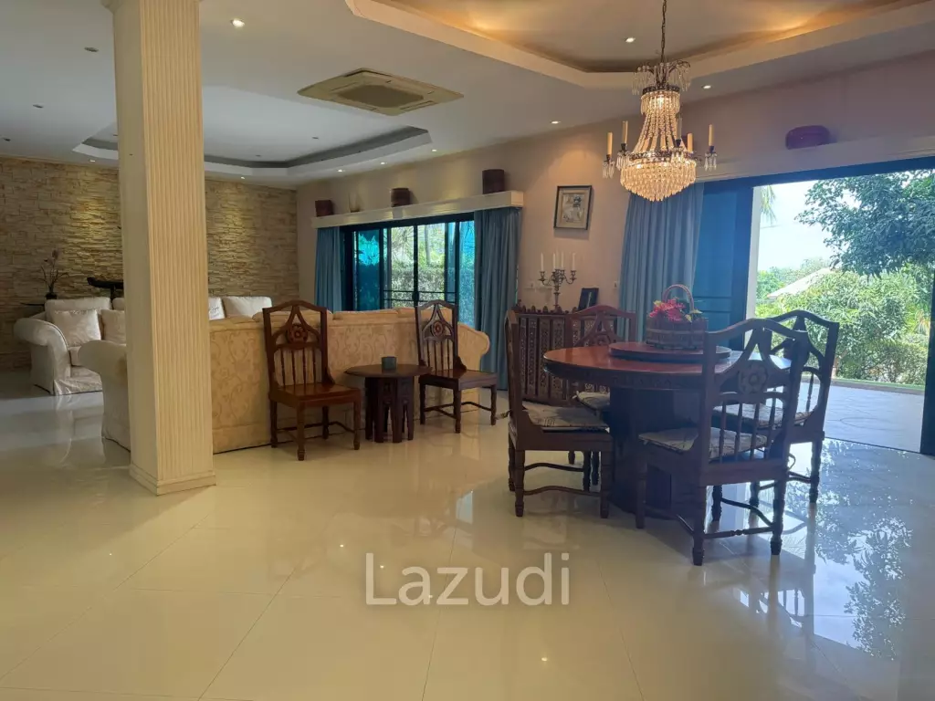 PALM HILL CONDO : 3 bed on ground floor with large condo