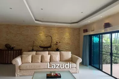 PALM HILL CONDO : 3 bed on ground floor with large condo