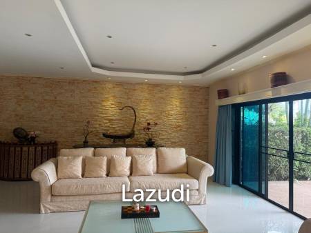 PALM HILL CONDO : 3 bed on ground floor with large condo