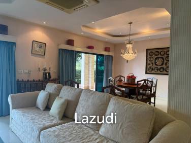 PALM HILL CONDO : 3 bed on ground floor with large condo PALM HILL CONDO : 3 bed on ground floor with large condo