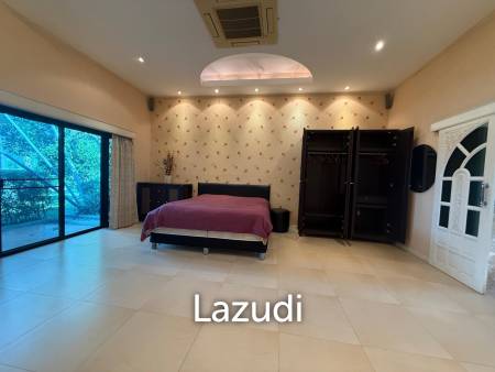 PALM HILL CONDO : 3 bed on ground floor with large condo