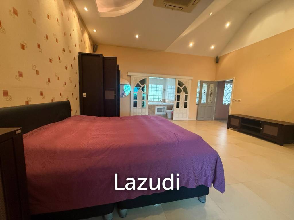 PALM HILL CONDO : 3 bed on ground floor with large condo