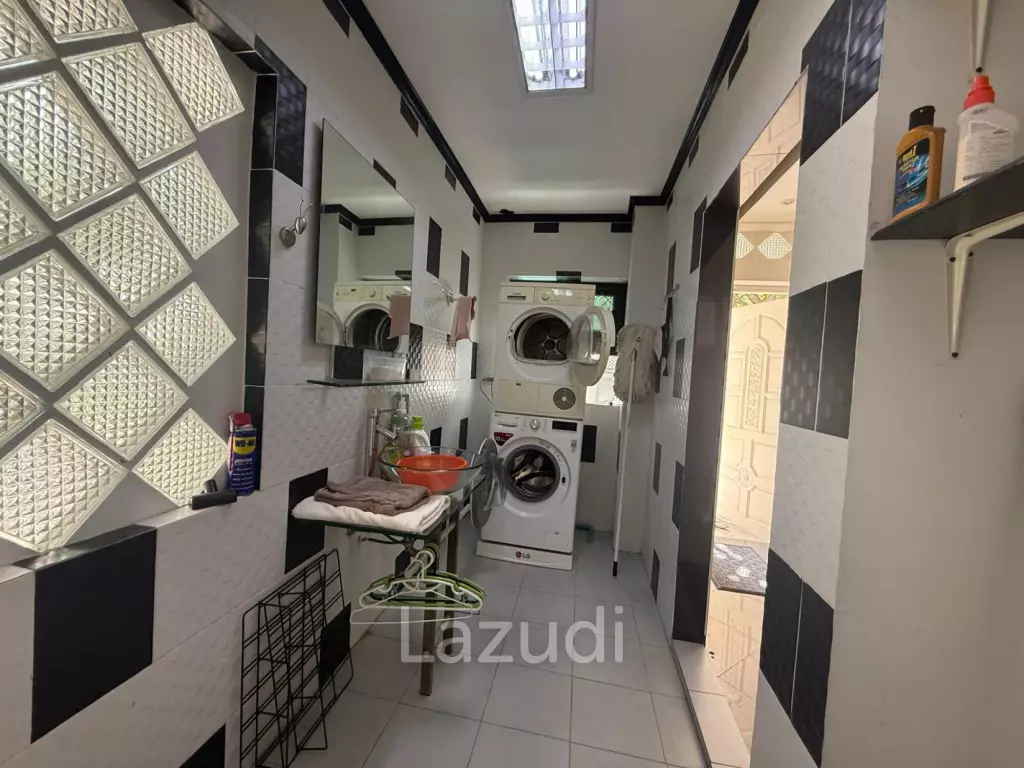 PALM HILL CONDO : 3 bed on ground floor with large condo