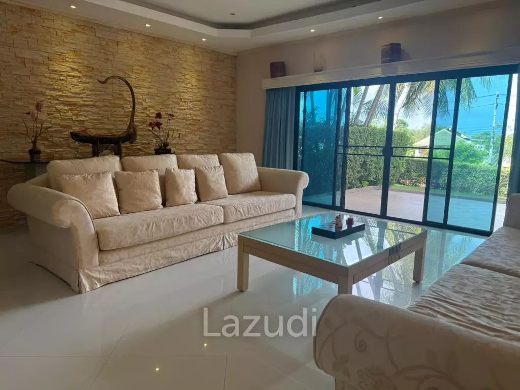 PALM HILL CONDO : 3 bed on ground floor with large condo