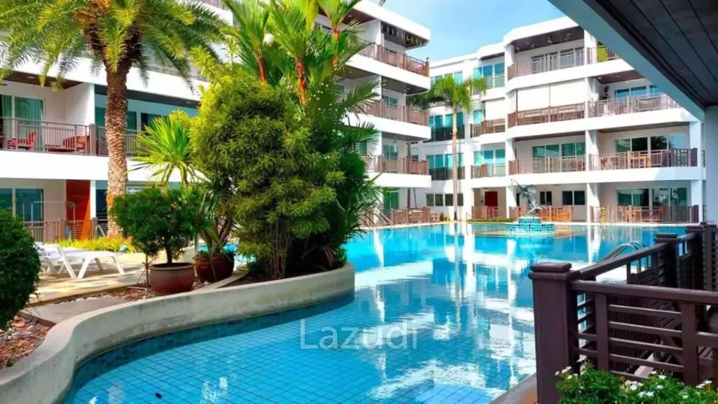 The Beach Palace: FOR SALE, Top Floor with Balcony