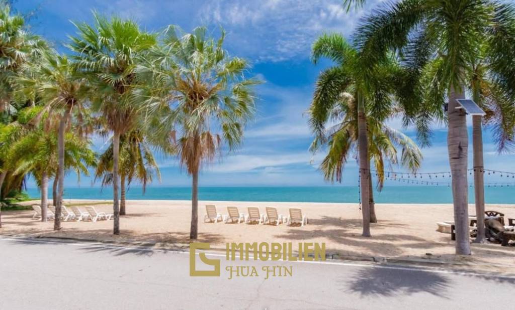 Eckwohnung - oberstes Stockwerk / 70qm / Designermöbel / moderne Küche