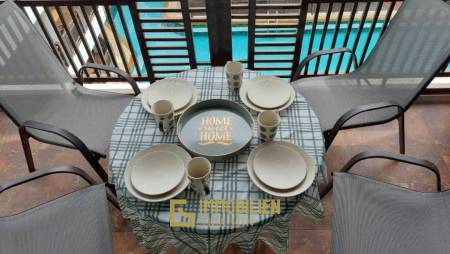 Eckwohnung - oberstes Stockwerk / 70qm / Designermöbel / moderne Küche