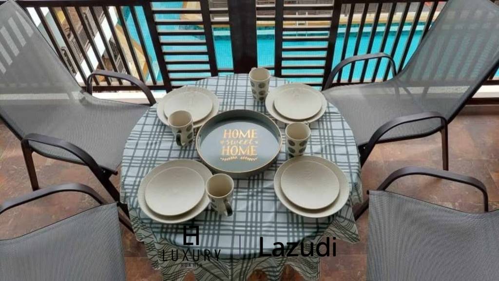 Eckwohnung - oberstes Stockwerk / 70qm / Designermöbel / moderne Küche