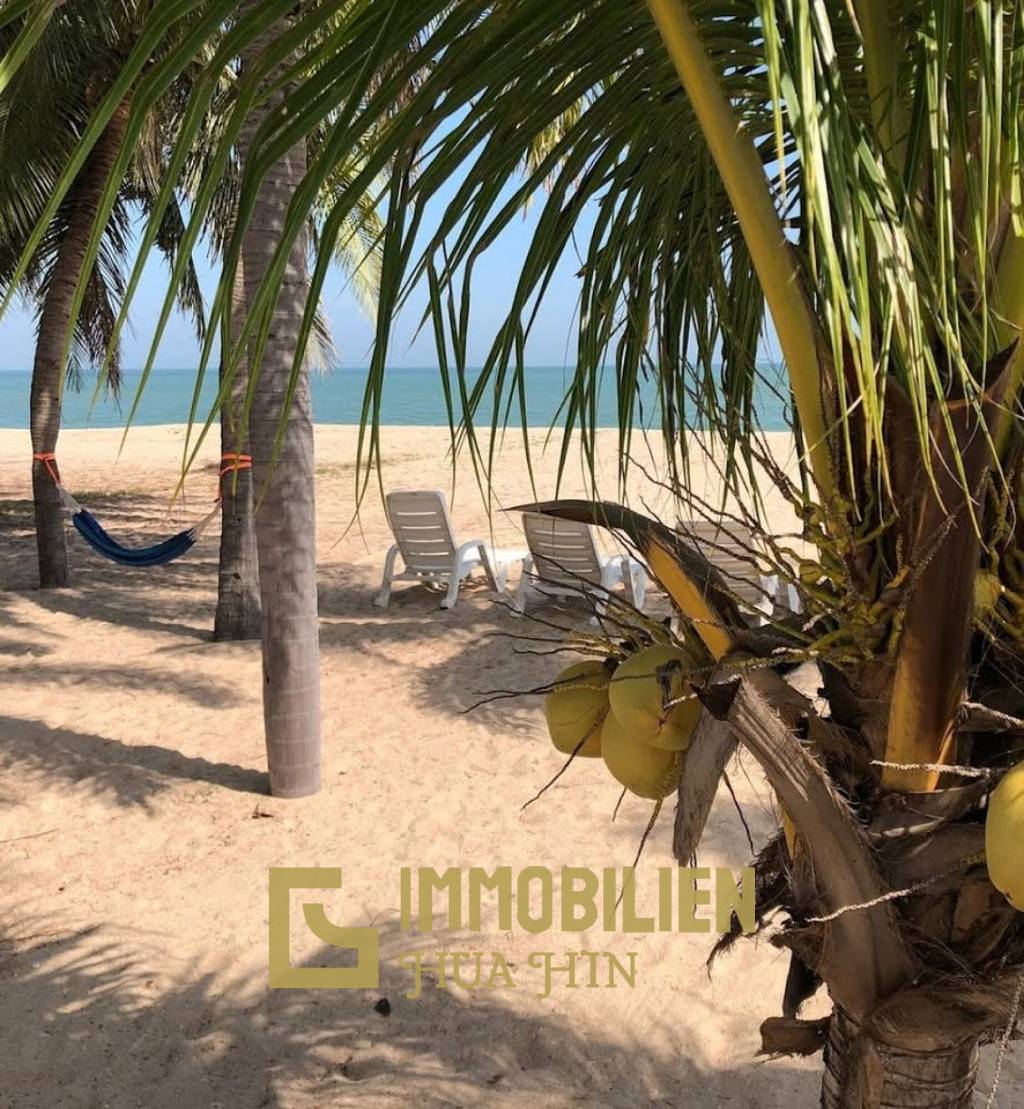 Eckwohnung - oberstes Stockwerk / 70qm / Designermöbel / moderne Küche