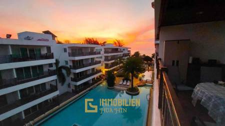 Eckwohnung - oberstes Stockwerk / 70qm / Designermöbel / moderne Küche