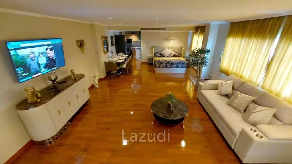 The Beach Palace: FOR SALE, Top Floor with Balcony