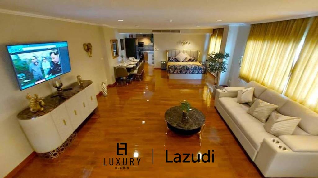 Eckwohnung - oberstes Stockwerk / 70qm / Designermöbel / moderne Küche