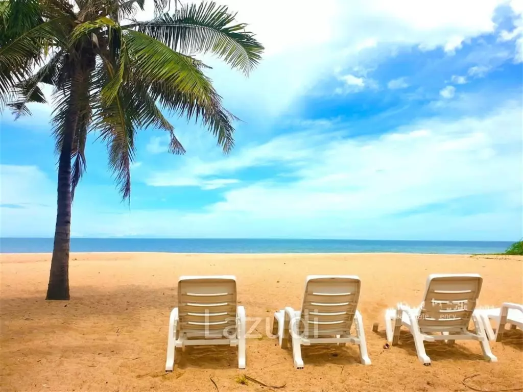 The Beach Palace: FOR SALE, Top Floor with Balcony