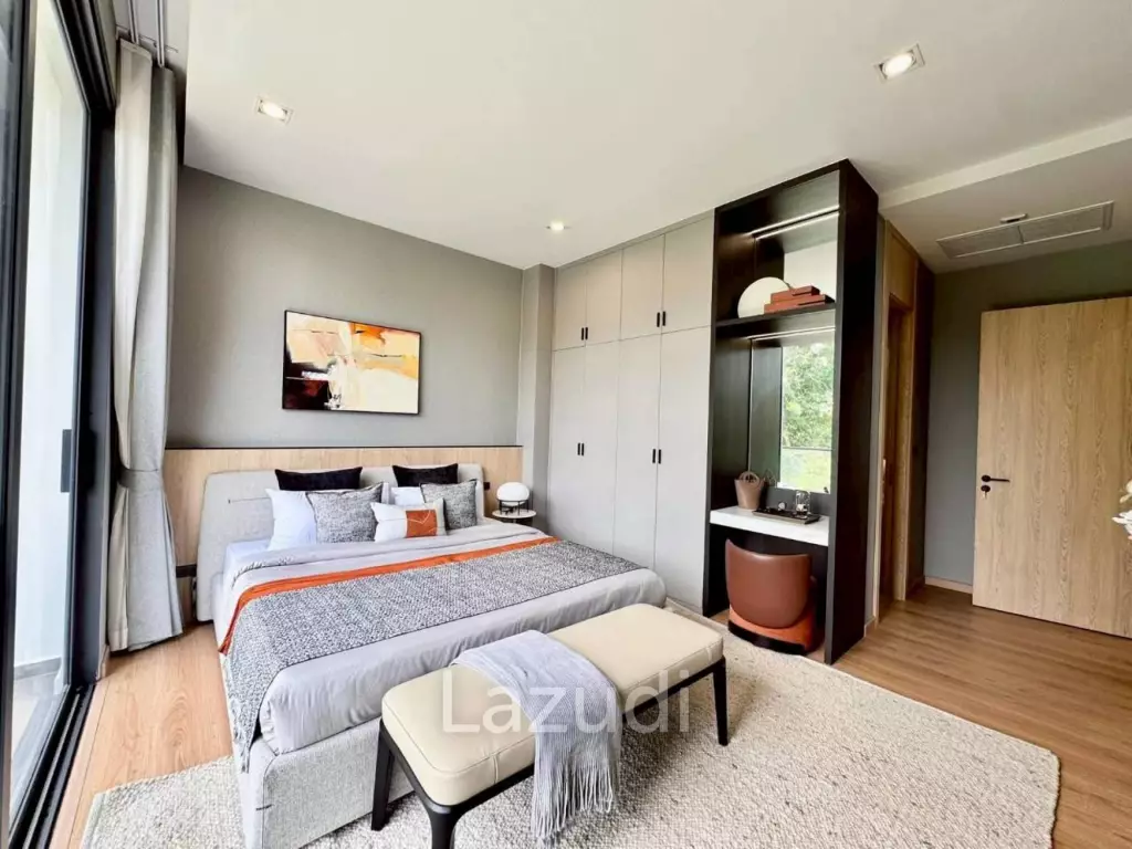 5 Beds 6 Baths 374 SQ.M. Luxury Vista Villa Pattaya