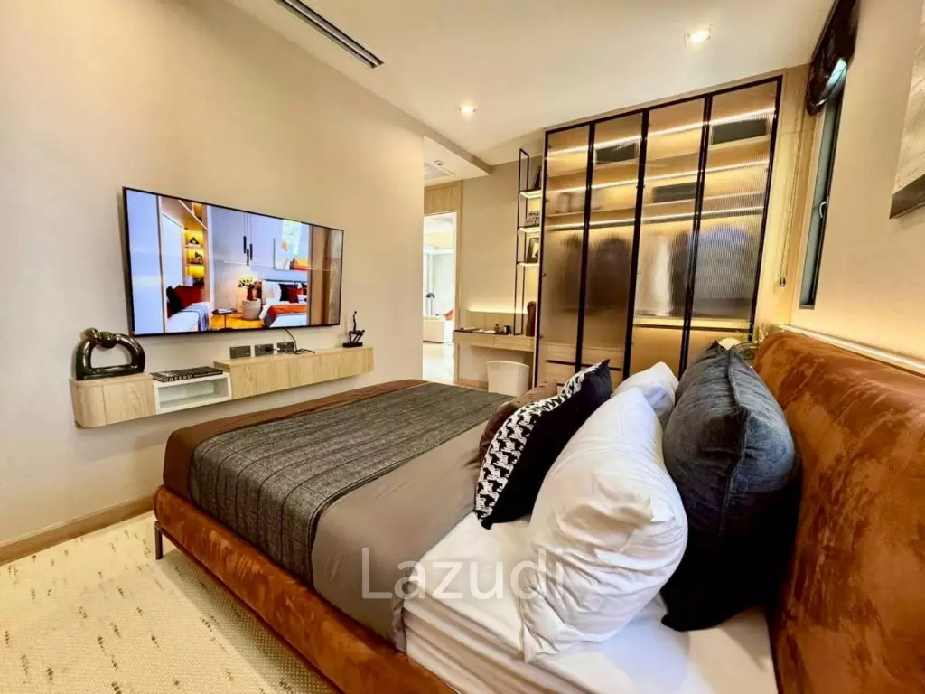 5 Beds 6 Baths 374 SQ.M. Luxury Vista Villa Pattaya