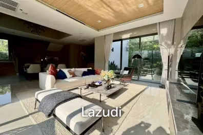 5 Beds 6 Baths 374 SQ.M. Luxury Vista Villa Pattaya