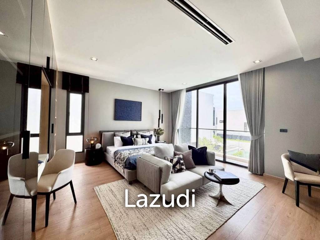 5 Beds 6 Baths 374 SQ.M. Luxury Vista Villa Pattaya