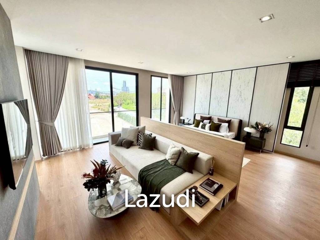 5 Beds 6 Baths 374 SQ.M. Luxury Vista Villa Pattaya