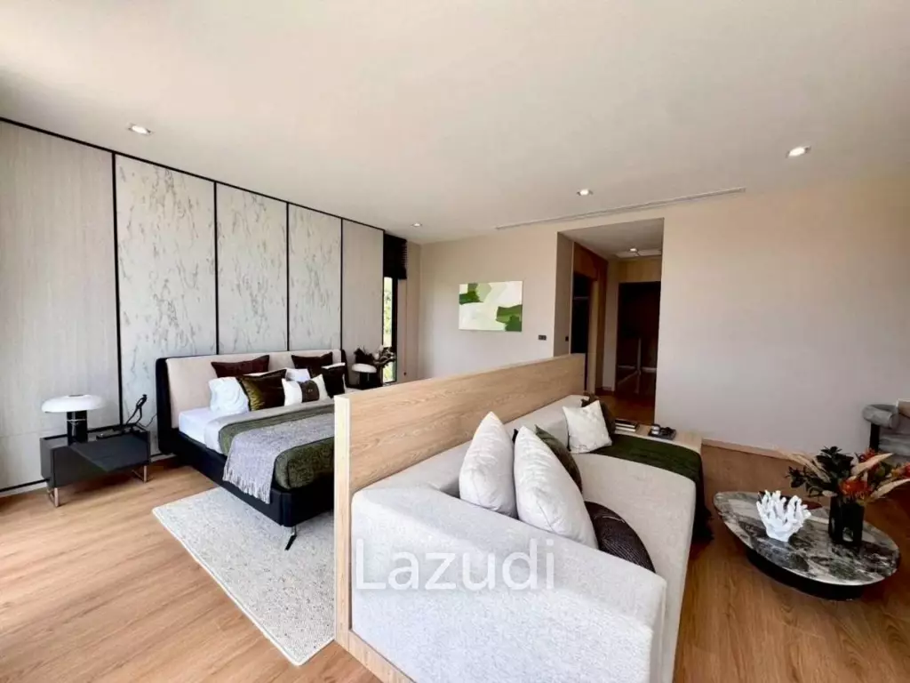 5 Beds 6 Baths 374 SQ.M. Luxury Vista Villa Pattaya