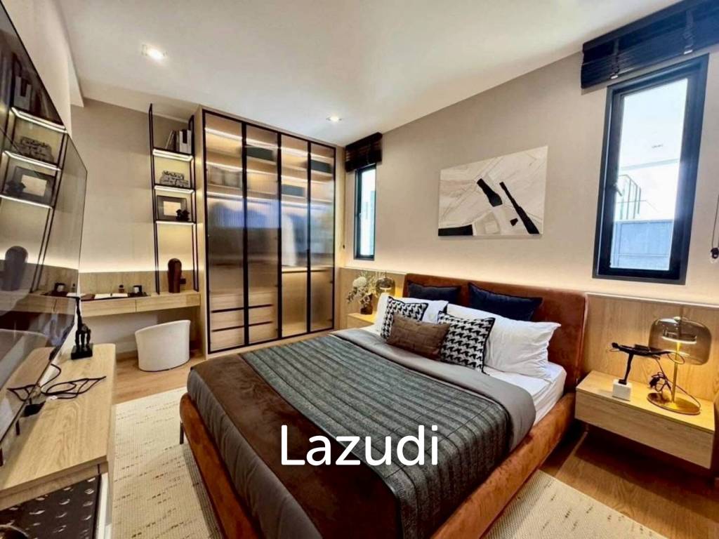 5 Beds 6 Baths 374 SQ.M. Luxury Vista Villa Pattaya