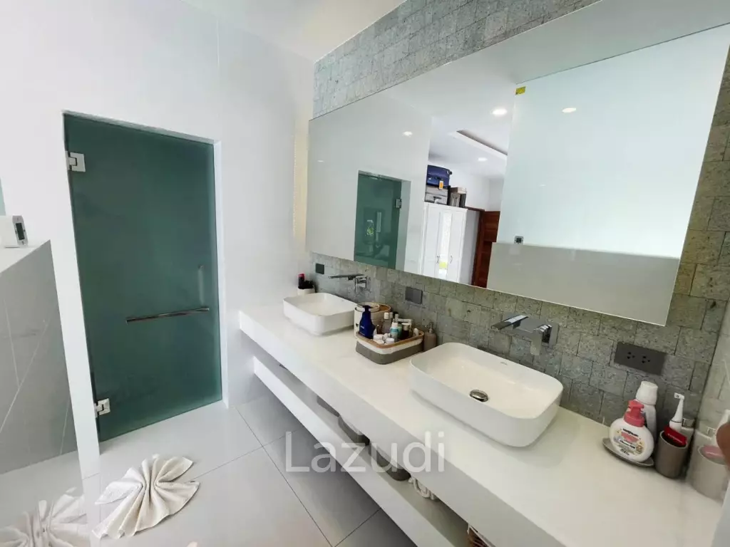 Tropical 3-Bedroom Villa with Gym & Solar Power – Mae Nam, Koh Samui